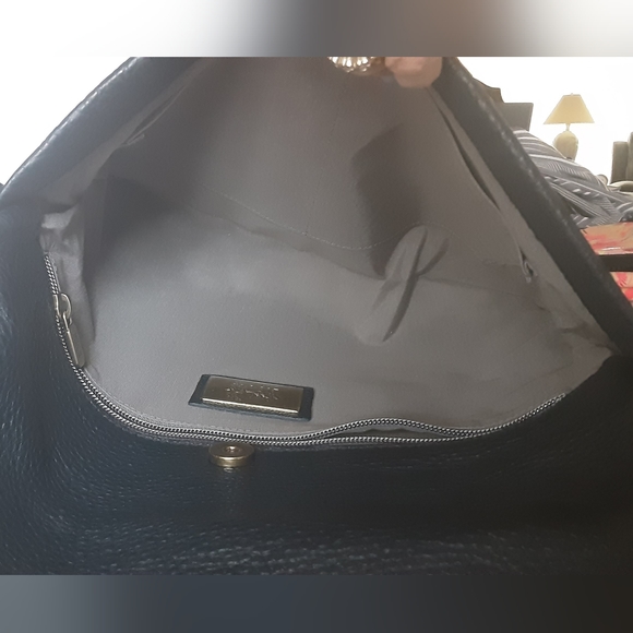 $$$ SALE $$$ NEW Roots Navy & Wine Pebbled Leather - Picture 11 of 13